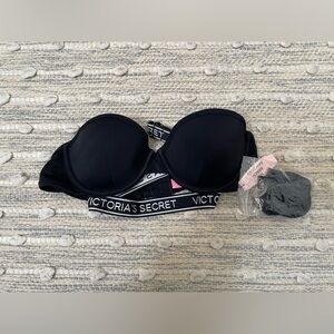 NWT Victoria Secret Swim top 32B